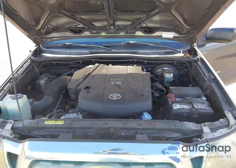 2010 Toyota Tacoma Prerunner V6 из США, поврежденный, VIN 3TMJU4GNXAM104768